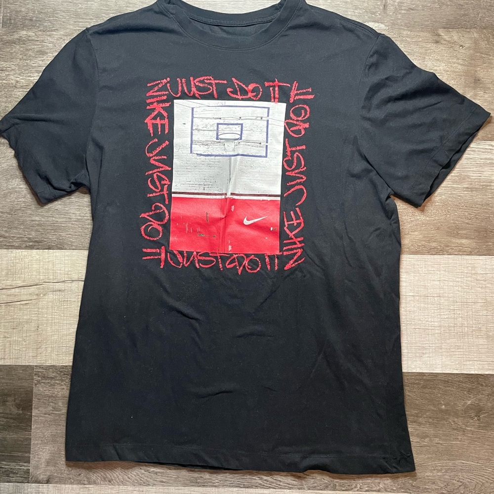 Nike Short Sleeve Dri-Fit Tee Size Adult L